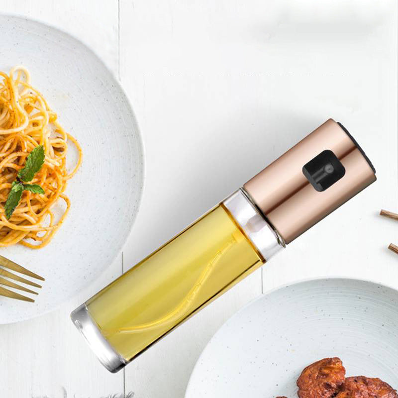 Using Push-Type Oil Spray Bottle for Baking and Frying