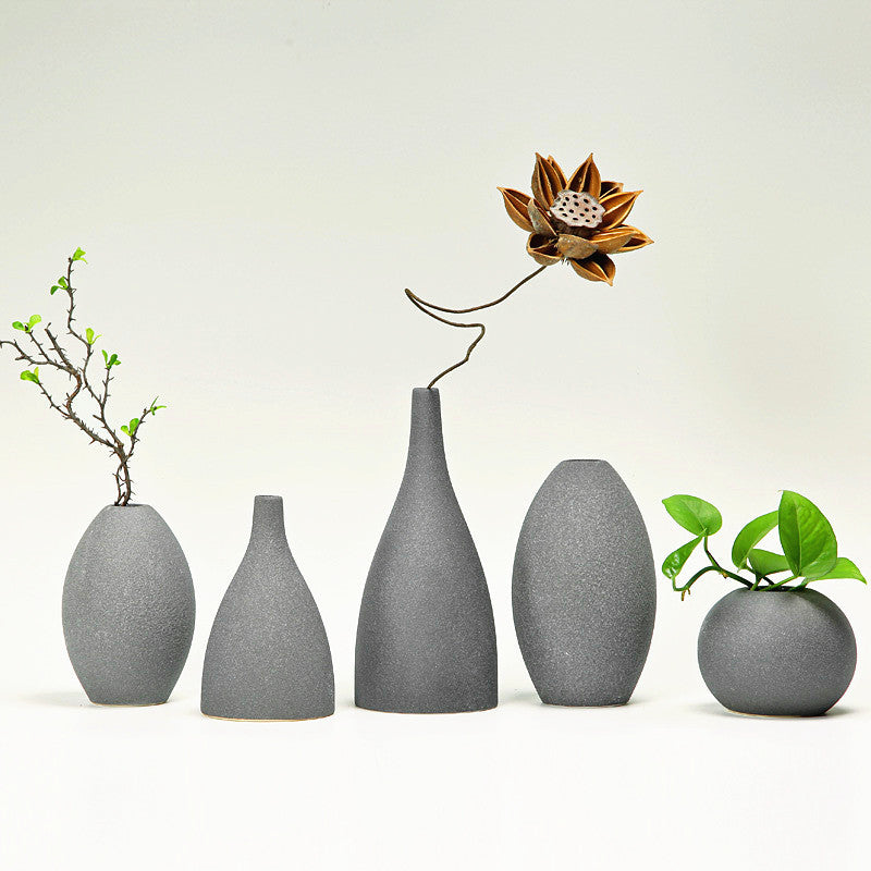 Eco-friendly Dried Flowers Home Decoration enhancing a modern room.