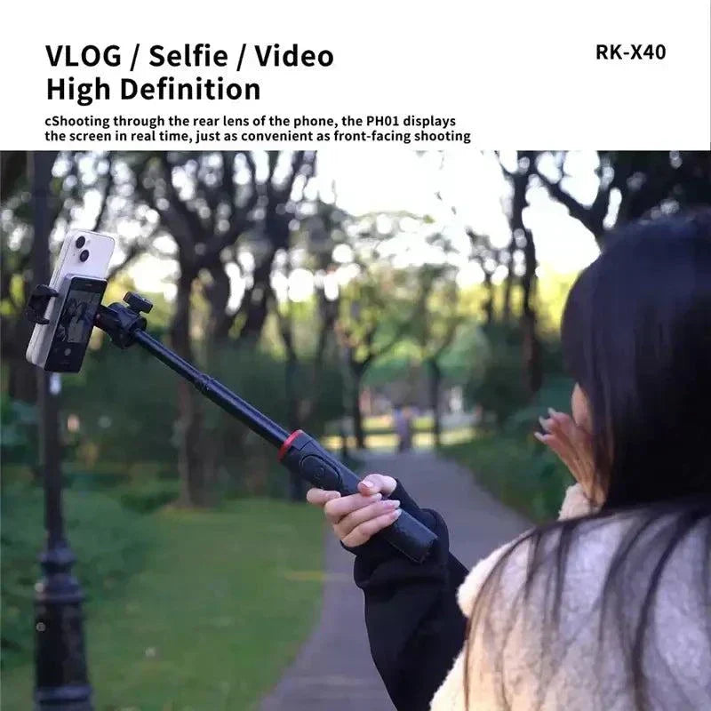 Wireless magnetic phone monitor screen for selfies and vlogs with real-time video preview and portable magnetic mount