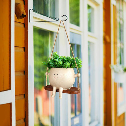 🌿 Swing Face Hanging Planter Pot